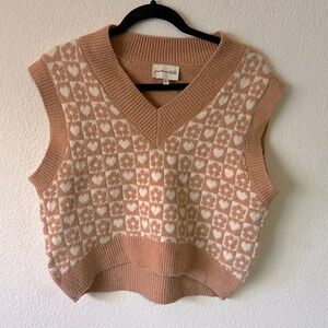 Chunky Sweater Vest 🤍🌼